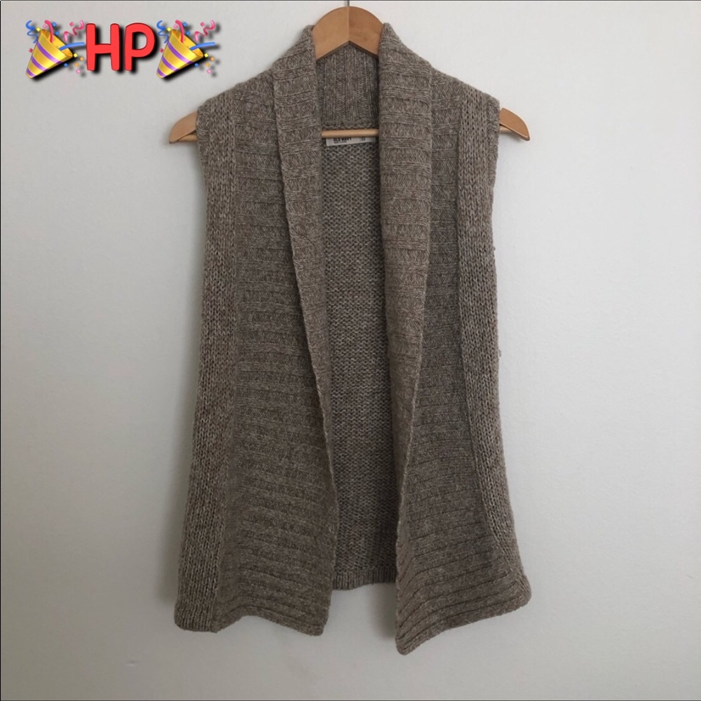 🔴5/$10🔴Old Navy Beige Sleeveless Sweater Vest XS